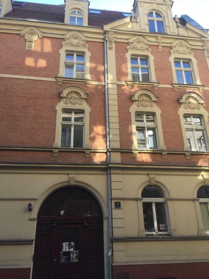 Kawalerka Centrum Strzalowa 波兹南 外观 照片